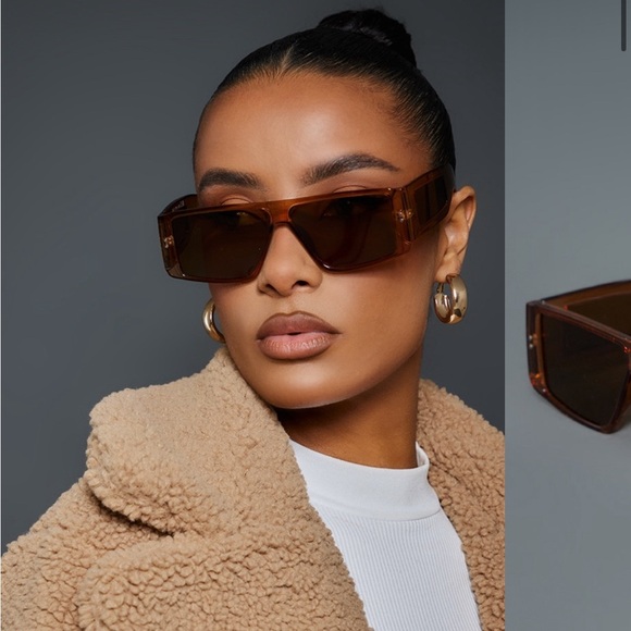 PrettyLittleThing Toffee Flat Top Transparent Visor Sunglasses One Size NWT - Picture 1 of 9